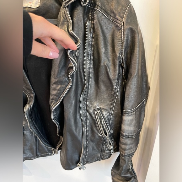Leather Jacket - Picture 2 of 4